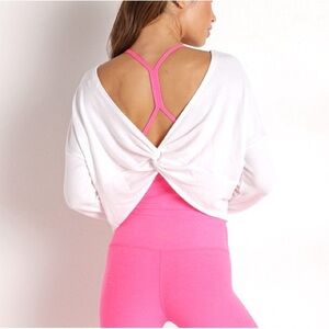 Beyond Yoga Do the Twist Pullover | White | Size XL